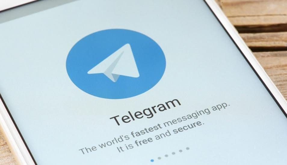 telegram-smartphone-cover