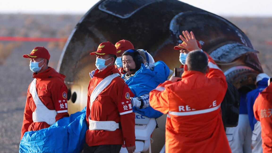 Chinese Astronauts Return After 204 Days in Space Amid Station Emergency