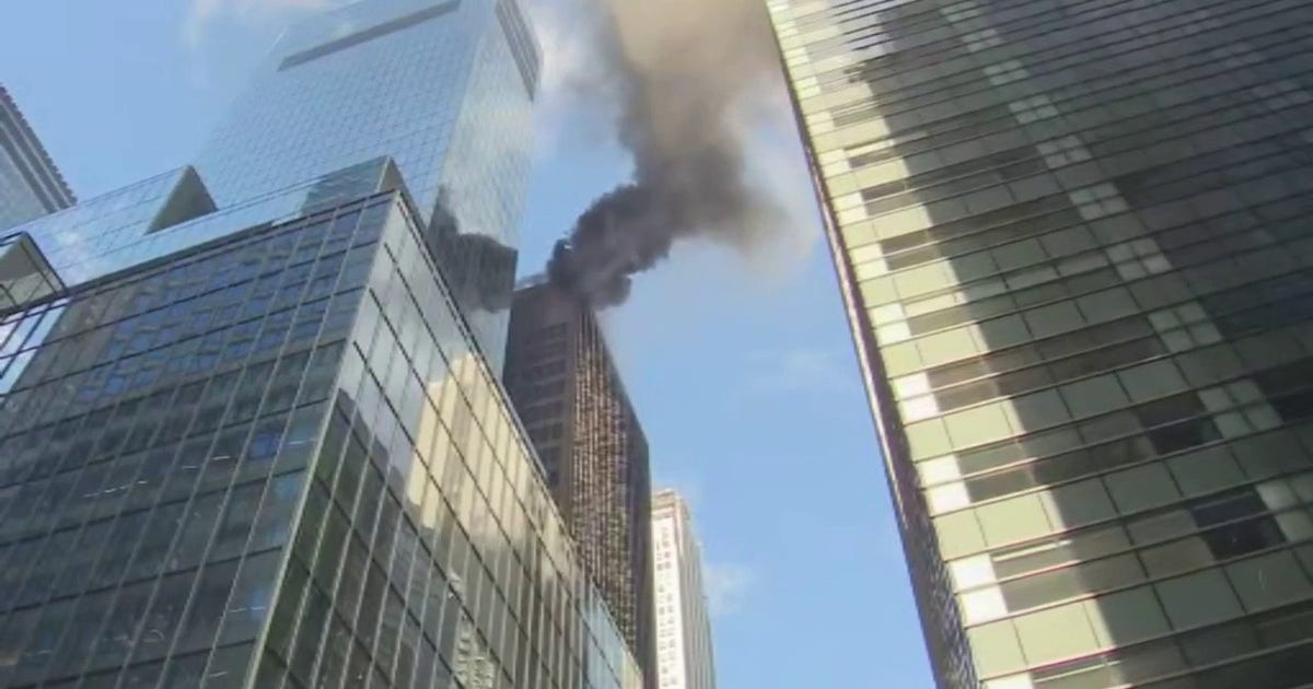 Fire sends smoke plumes near route of St. Patrick’s Day parade in Midtown